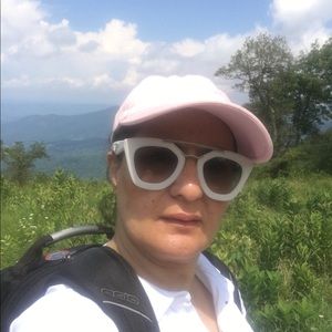 Meet your Posher, Eman